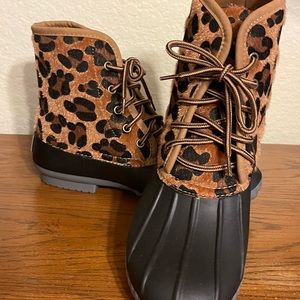 Simply Southern Cheetah Duck Shoes
